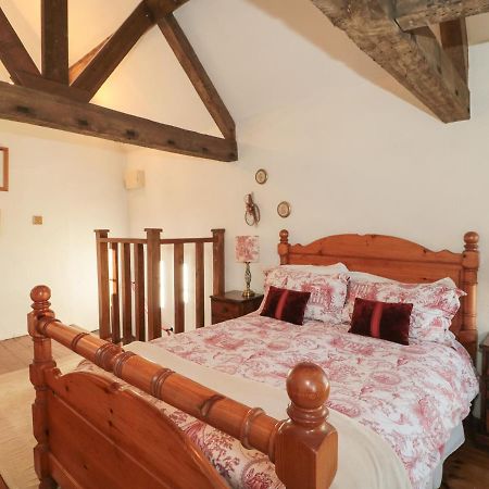 Pike Cottage Acton Turville Luaran gambar