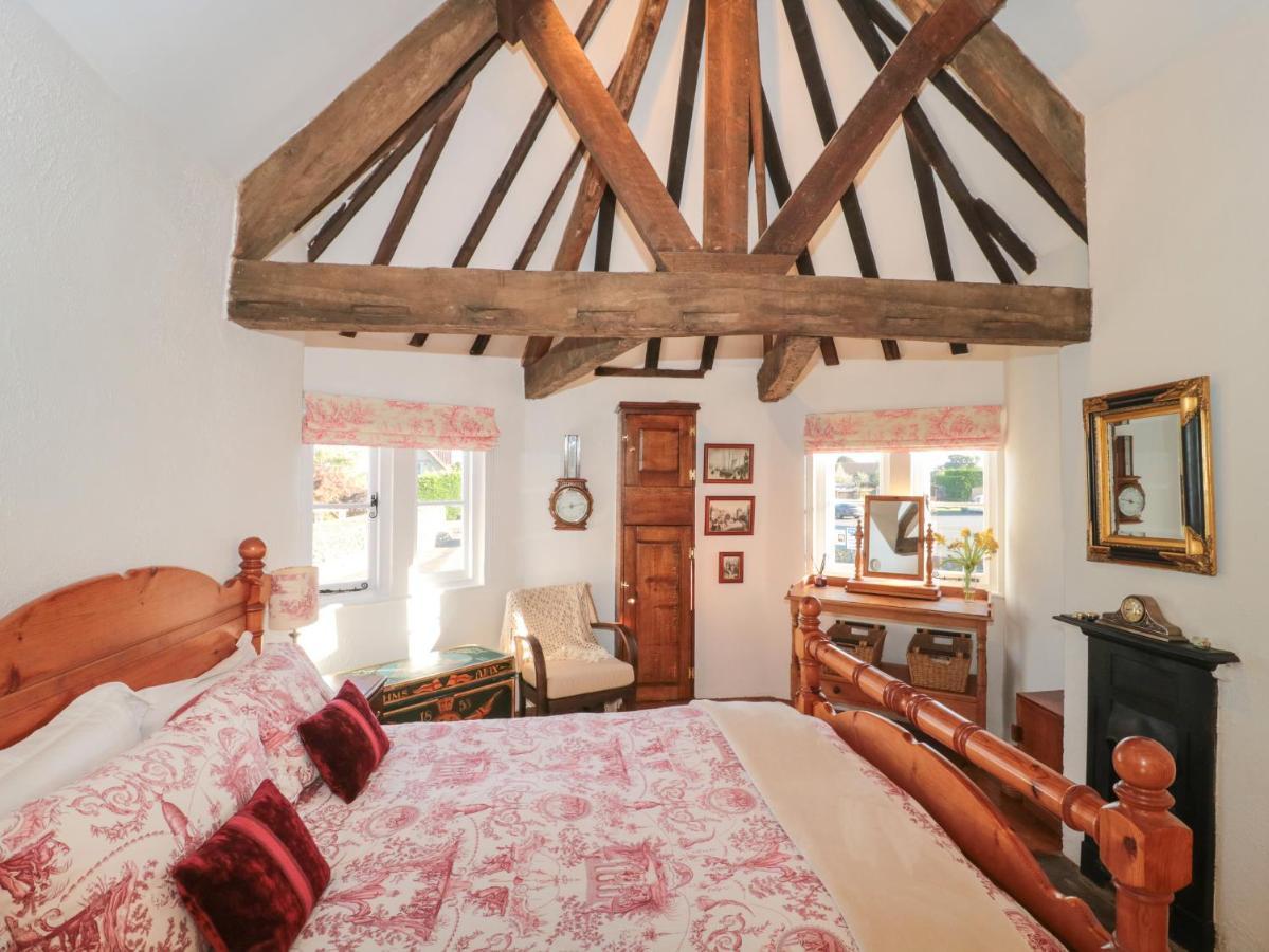 Pike Cottage Acton Turville Luaran gambar